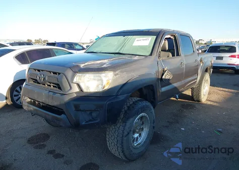 2014 Toyota Tacoma Prerunner V6 z USA, uszkodzony, nr VIN 3TMJU4GN5EM167329